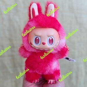 POPMART LABUBU BIG INTO ENERGY THE MONSTERS LOVE PLUSH PENDANT